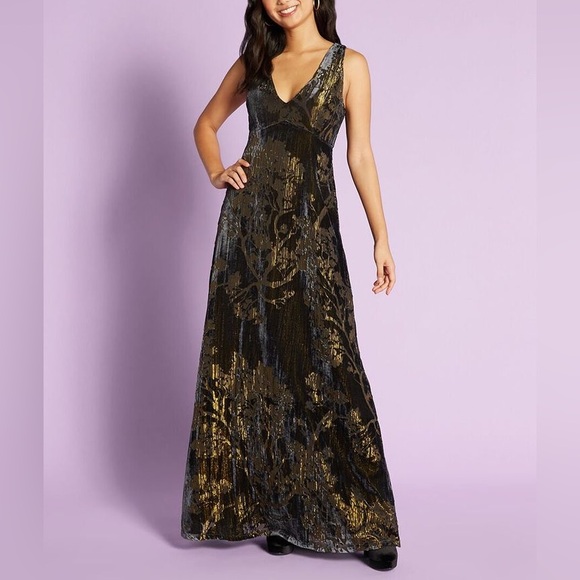 Modcloth Once Upon an Enchanted Forest dress - Picture 1 of 10